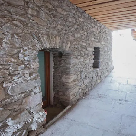Maison Jaune 26-2