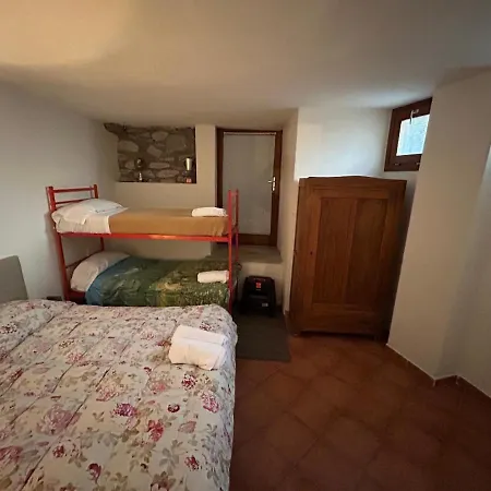 Maison Jaune 26-3